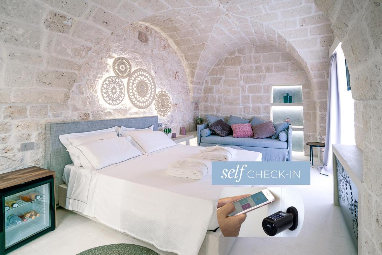 Vico Bianco Raro Smart Rooms Collection Ostuni Exterior foto