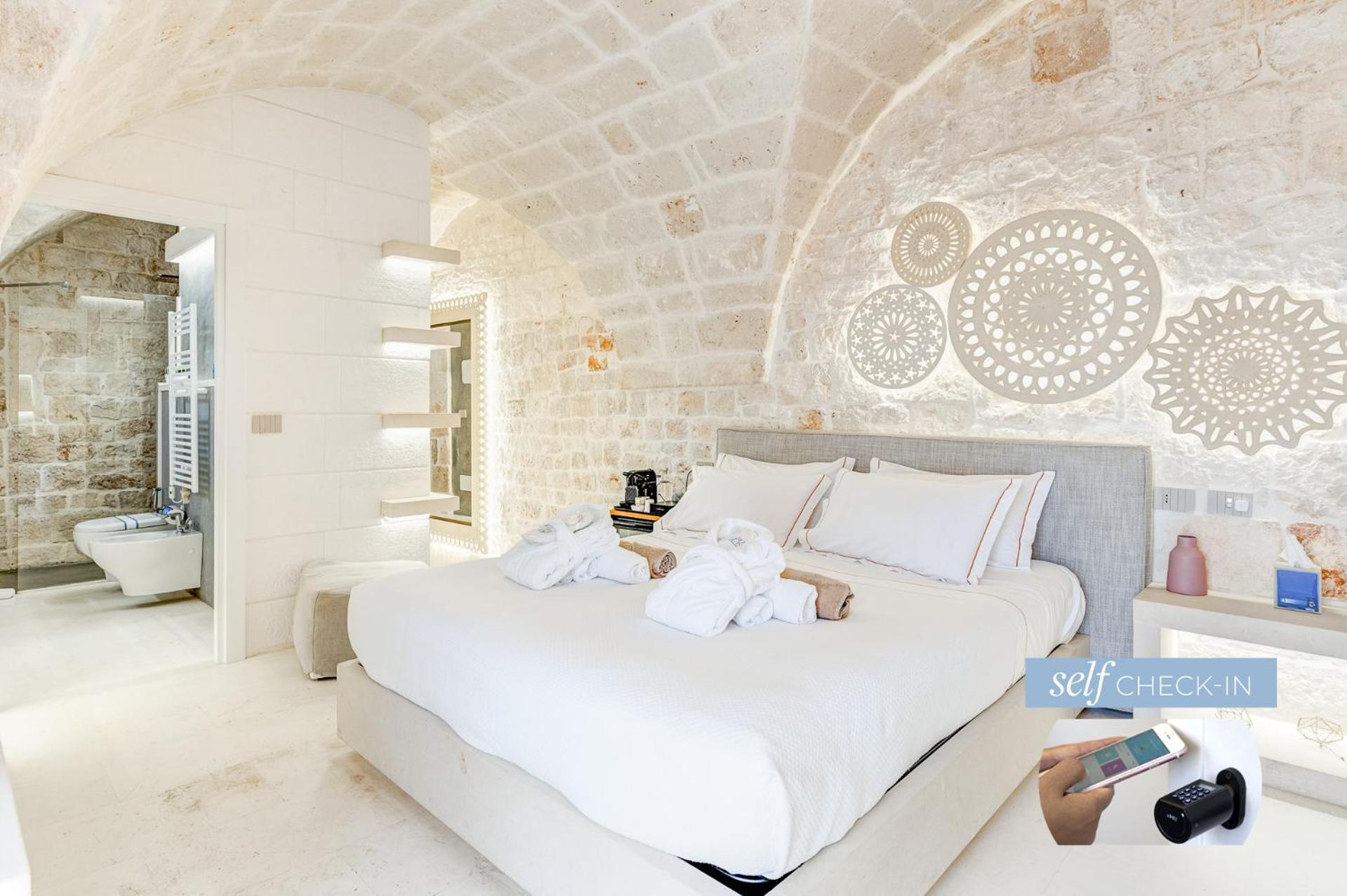 Vico Bianco Raro Smart Rooms Collection Ostuni Exterior foto