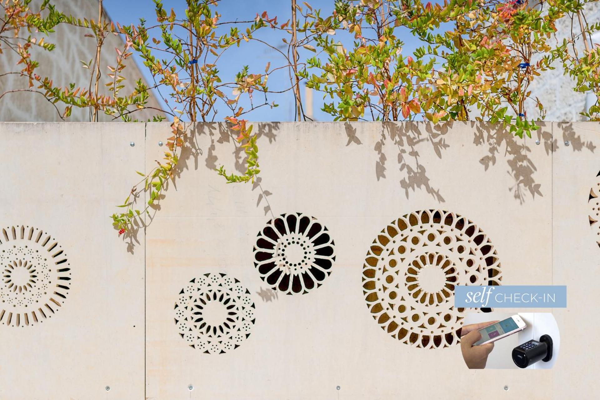 Vico Bianco Raro Smart Rooms Collection Ostuni Exterior foto
