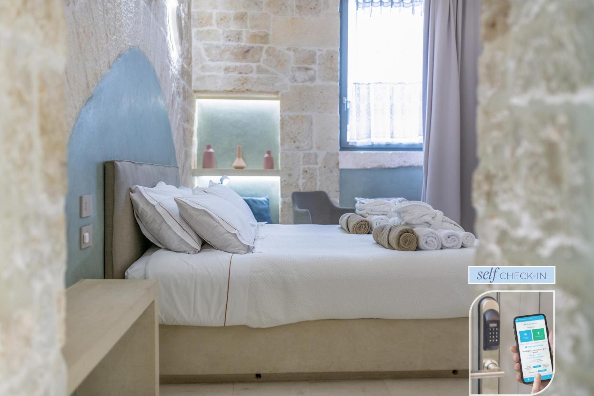 Vico Bianco Raro Smart Rooms Collection Ostuni Exterior foto