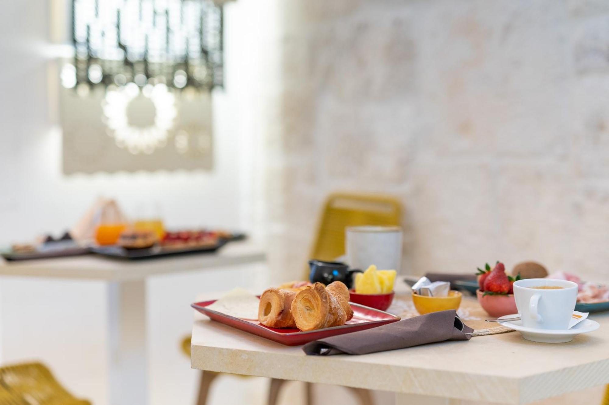 Vico Bianco Raro Smart Rooms Collection Ostuni Exterior foto